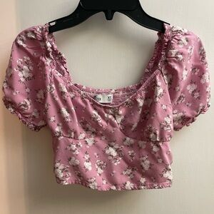 Hollister Blush Floral Puff Sleeve Crop Top